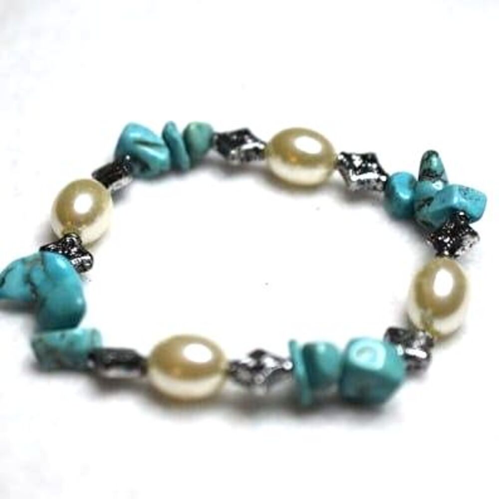Western Vintage Turquoise Faux Pearl Silver Tone Stretch 6" Bracelet